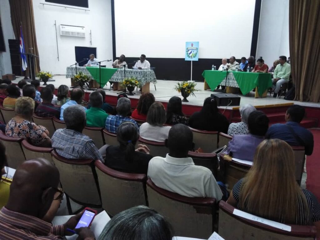 Sesión de la Asamblea Municipal del Poder Popular en Camagüey