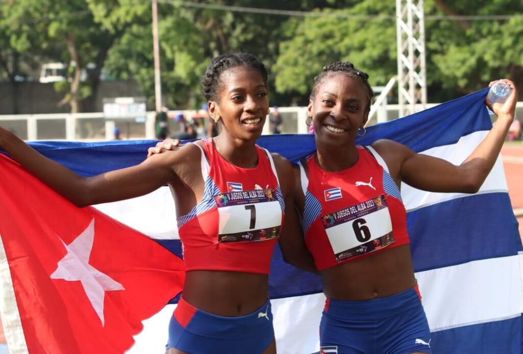 Atletas cubanas en los Juegos del ALBA