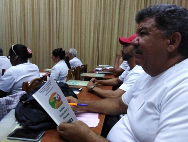 Asociados del Sindicato de Trabajadores Agropecuarios, Forestales y Tabacaleros en Camagüey