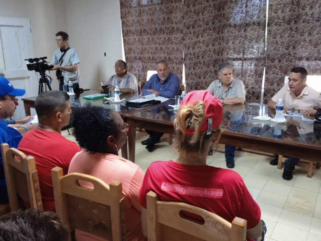 Primer Ministro de Cuba chequea acciones de recuperación en Camagüey tras intensas lluvias