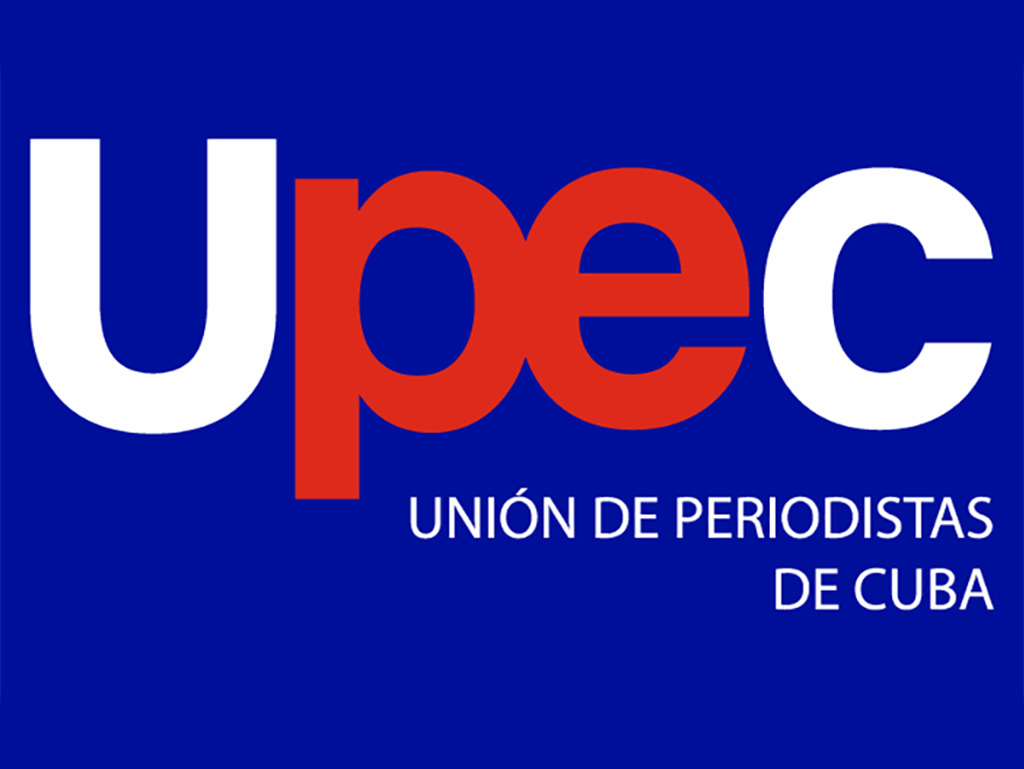 Felicita Cuba a miembros de la Unión de Periodistas en su aniversario