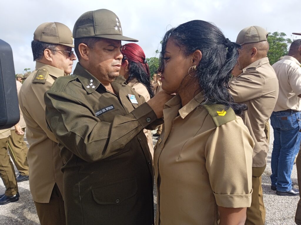 Camagüey Military Region performs promotion act