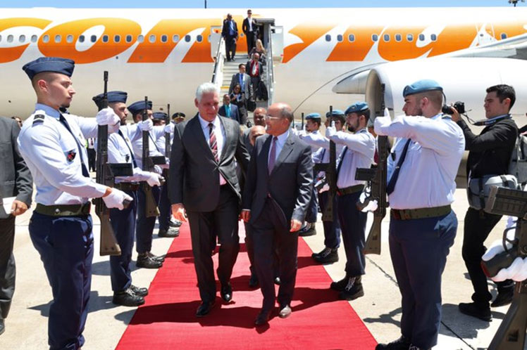 Presidente de Cuba llega a Portugal