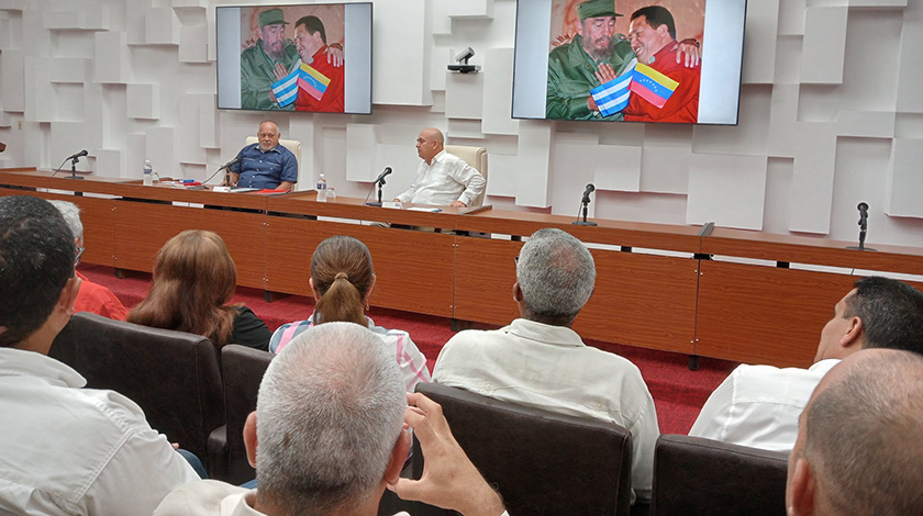 Dialogó Diosdado Cabello con dirigentes y cuadros del Partido
