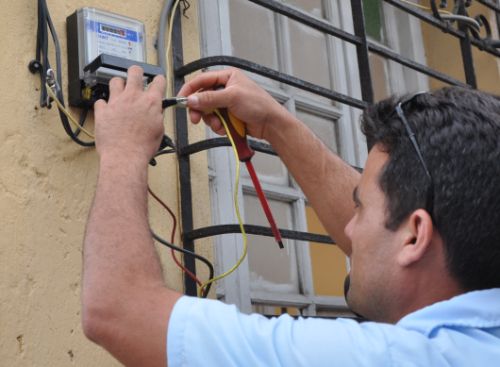 Recuperan cifra millonaria de pesos tras detectar fraudes eléctricos en Camagüey 