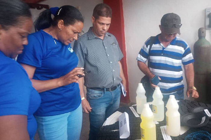Recorren diputados entidades del sector industrial en Camagüey