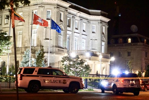 Denuncia Cuba ataque terrorista contra su Embajada en Washington