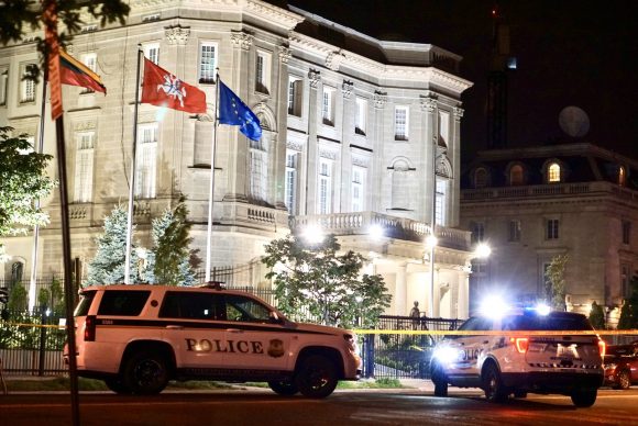 Denuncia Cuba ataque terrorista contra su Embajada en Washington