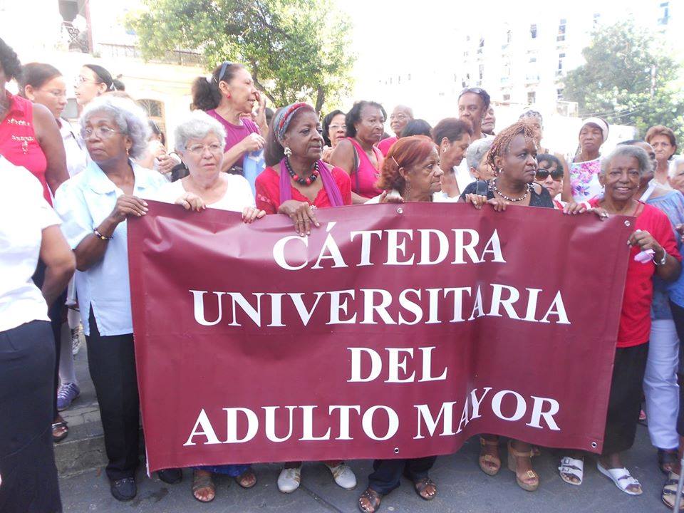 Camagüey promotes an old age with quality of life