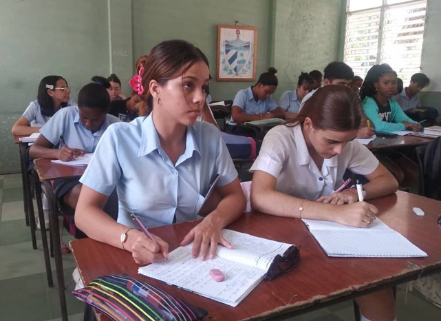 Aspira Camagüey a superar resultados en exámenes de ingreso a la universidad