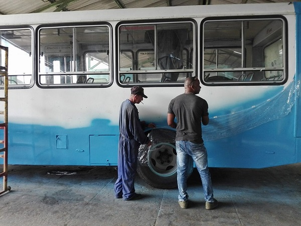 Laboran en Camagüey por revertir efectos del bloqueo en transporte público