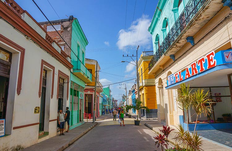 Camagüey streets exhibit a better image