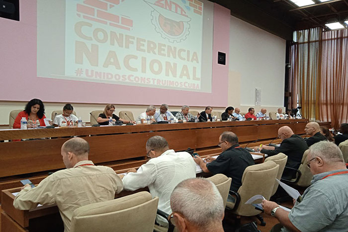 Concluye conferencia nacional de trabajadores de la construcción
