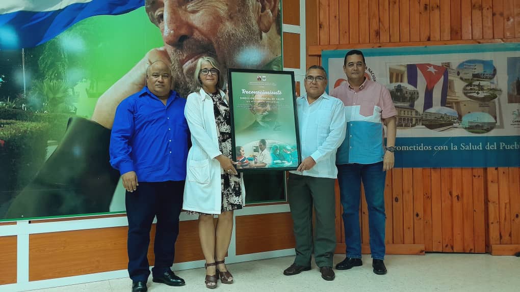 Reconocen en Camagüey compromiso de los trabajadores de la Salud