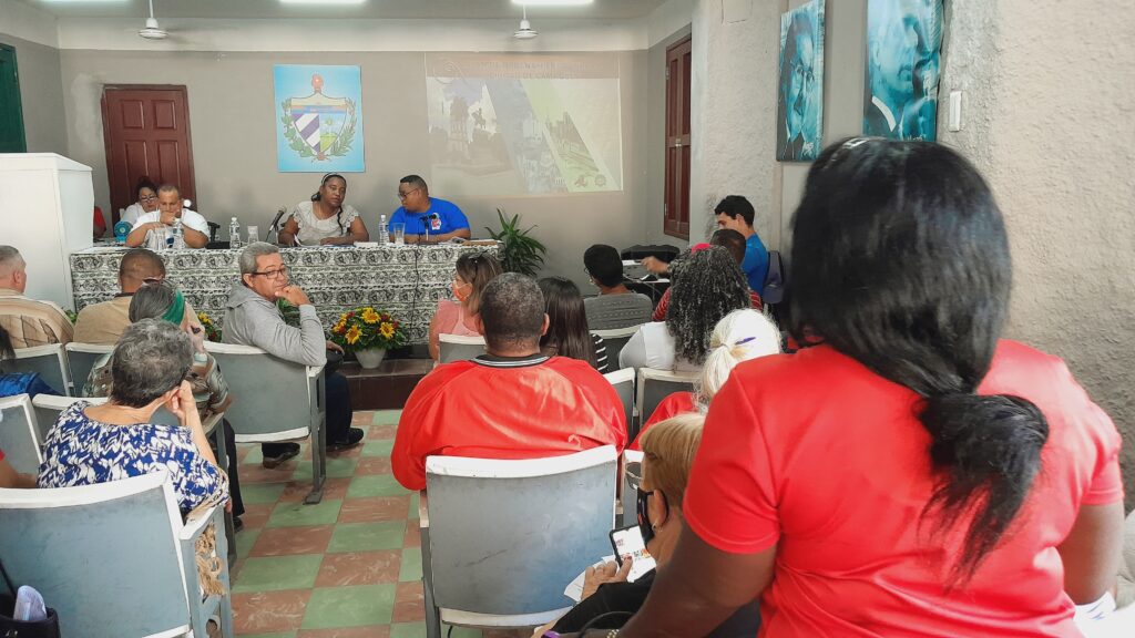 En Camagüey representantes populares analizan temas priorizados