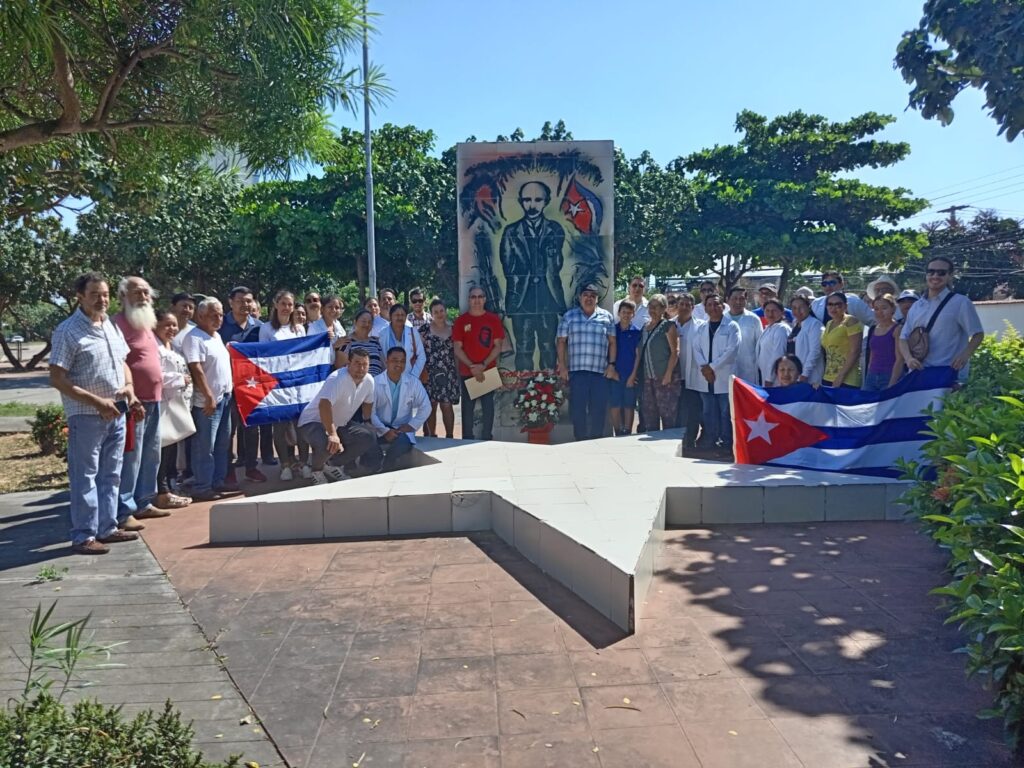 Realizan caravanas en rechazo al bloqueo de EE.UU. contra Cuba