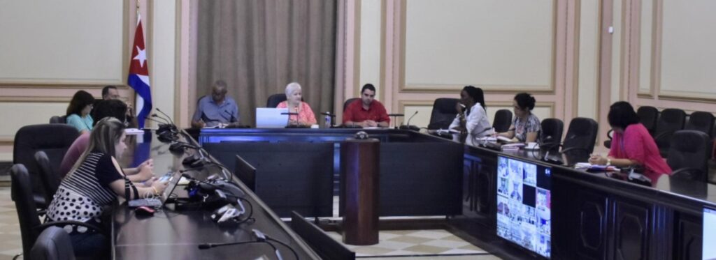 Debaten prioridades de trabajo en comisiones parlamentarias 
