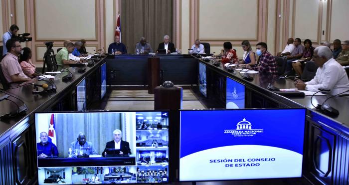 Analiza Consejo de Estado cronograma para reimpulsar la economía