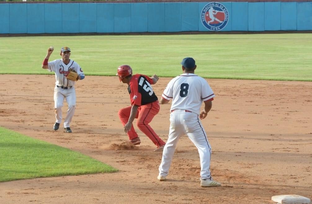 Preselección de Camagüey se prepara rumbo a Serie Nacional de Béisbol 