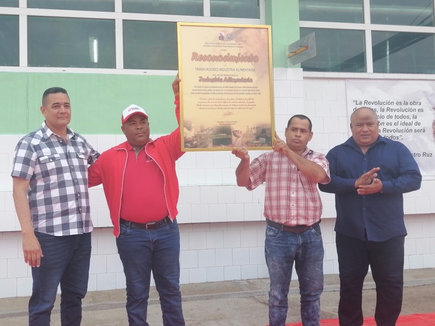 Celebran en Camagüey Día del Trabajador de la Industria Alimentaria