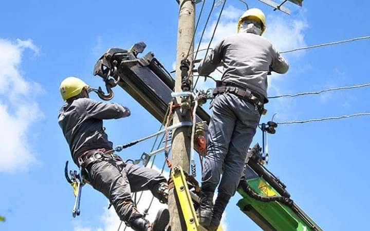 Trabajadores eléctricos de Camagüey impulsan varias tareas