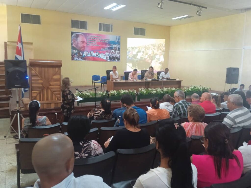 En Camagüey Ministra de Educación destaca importancia del trabajo político-ideológico