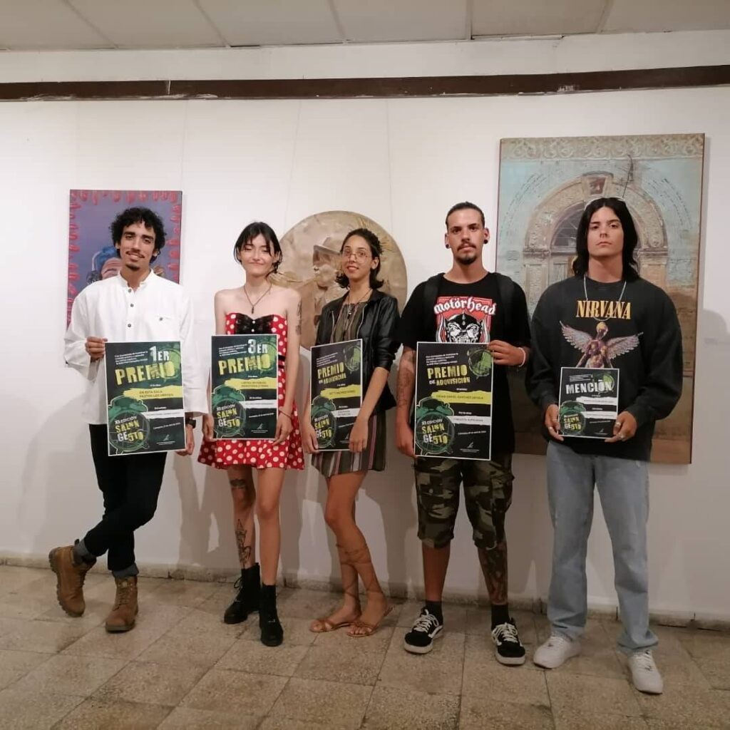 Entregan en Camagüey premios del Salón de Artes Visuales Gesto