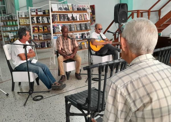 The literary work of a combatant of the Revolutionary Armed Forces stands out in Camagüey