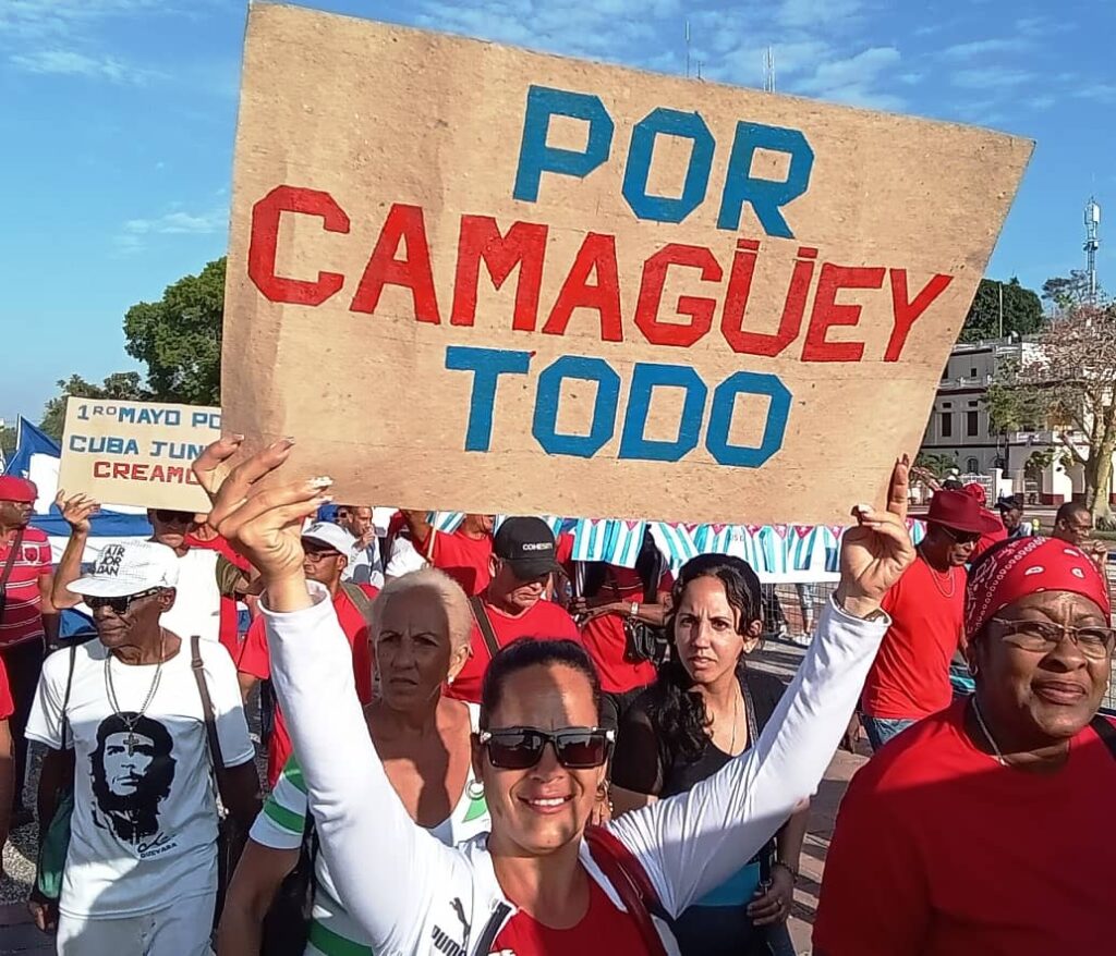 Desfilaron los camagüeyanos en el Día Internacional de los Trabajadores