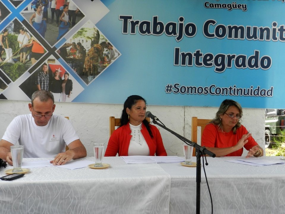 Destacan en Camagüey labor de dirigente femenina