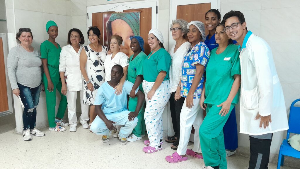 Reconocen en Camagüey a personal de enfermería vinculado al Neonatología