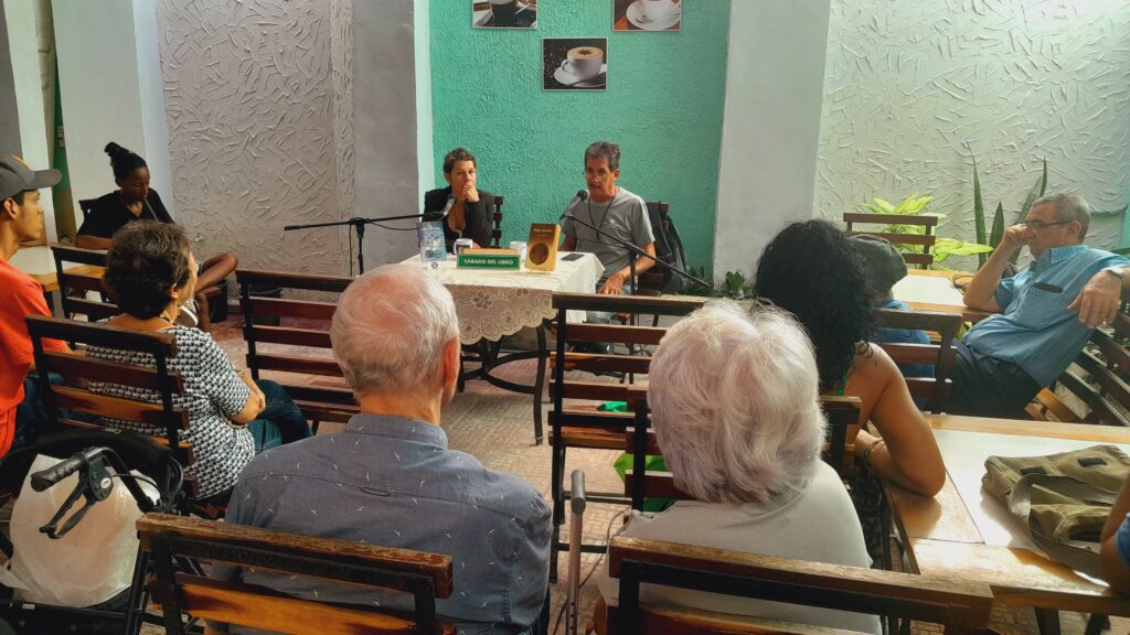 Sábado del Libro en Camagüey acerca al poeta Ángel Escobar