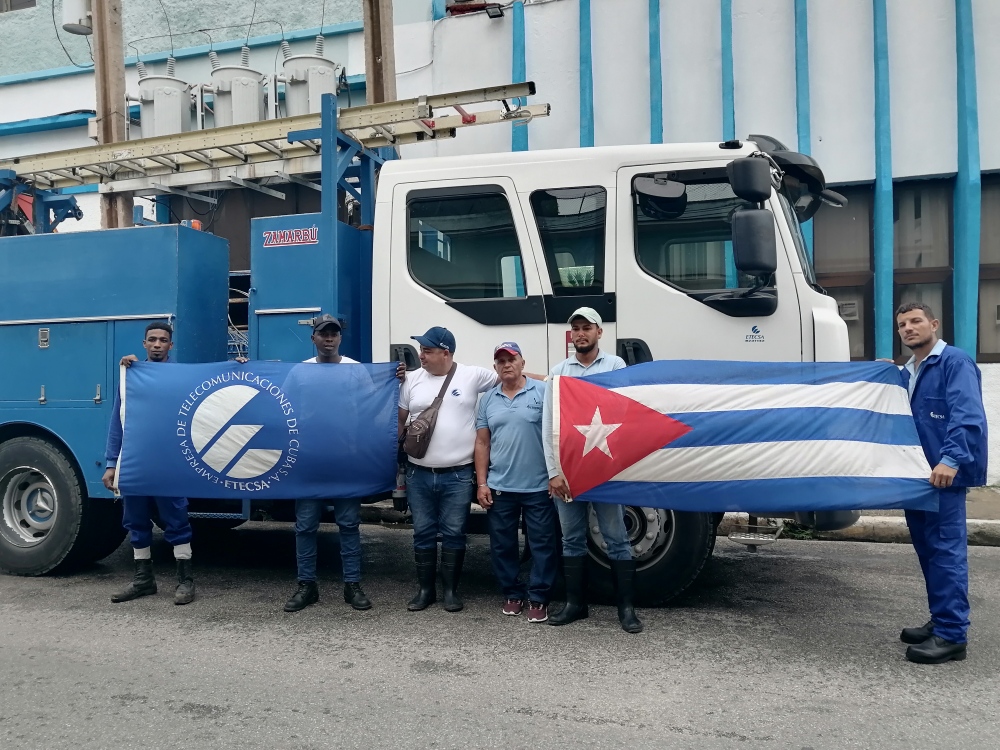 The solidarity of Camagüey telecommunications workers on the way to Western Cuba