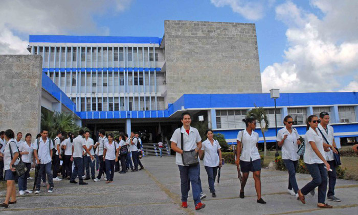 Carlos J. Finlay University advances in its 45 years of existence