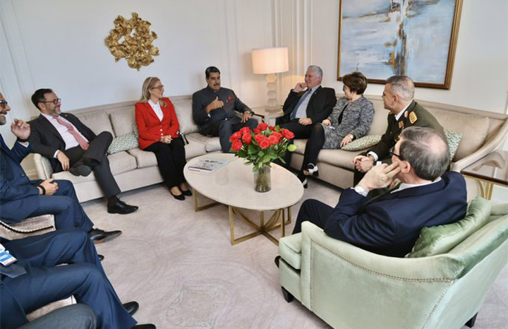 Se reúne Díaz-Canel en Rusia con presidente de Venezuela