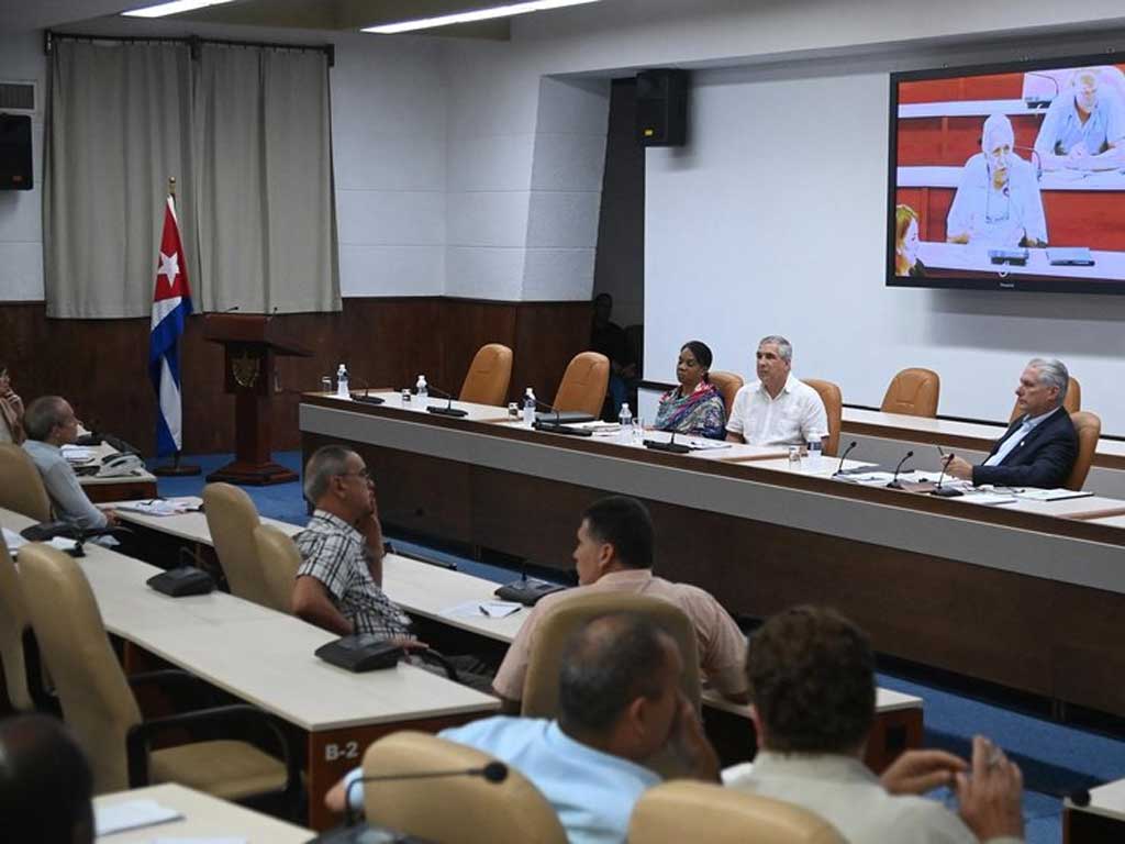 Cuba apuesta por nuevas tecnologías en la industria azucarera